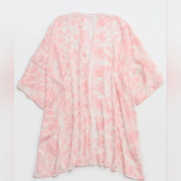 Aerie Pink‎ Ciffon Cape - Picture 2 of 9